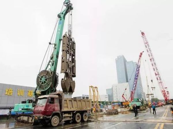 宁国市吊车出租电话_吊车租赁人员要注意哪些问题